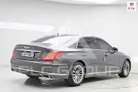 2018 Genesis G90
