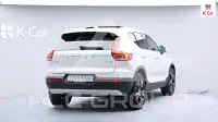 2021 Volvo XC40