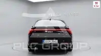 2022 KIA K8