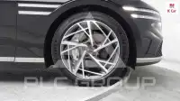 2023 Genesis G90