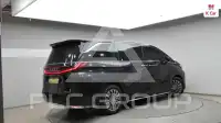 2025 Lexus LM 300