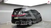 2025 Lexus LM 300