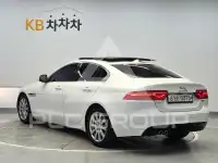 2016 Jaguar XE