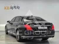 2016 Genesis EQ900