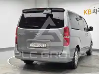 2016 Hyundai Starex