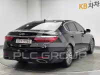 2017 KIA K9