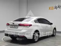 2017 KIA K3