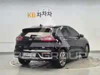 2017 KIA Niro