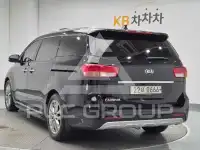 2017 KIA Carnival
