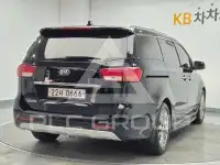2017 KIA Carnival