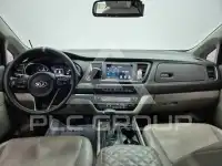 2017 KIA Carnival