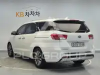 2017 KIA Carnival