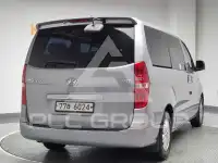 2017 Hyundai Starex