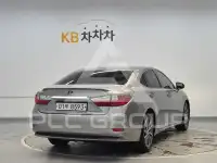 2018 Lexus ES