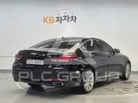 2018 Genesis G80