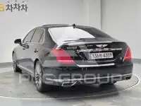 2018 Genesis EQ900