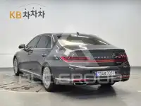 2019 Genesis G90