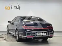 2021 Genesis G90