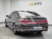 2021 Genesis G90