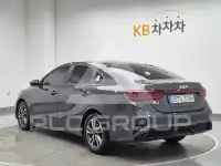 2022 KIA K3