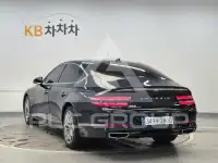 2022 Genesis G80