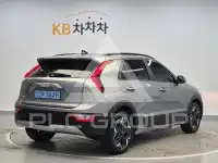 2023 KIA Niro