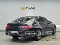 2023 Genesis G80