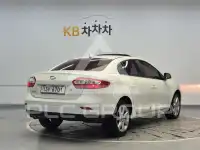 2010 Renault SM3