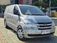 2012 Hyundai Starex