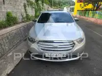 2013 Ford TAURUS