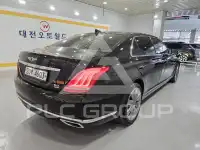 2016 Genesis EQ900