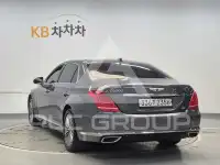 2016 Genesis EQ900