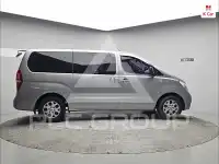 2016 Hyundai Starex