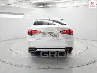 2016 Hyundai Aslan