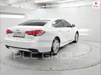 2016 Hyundai Aslan