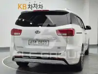 2017 KIA Carnival