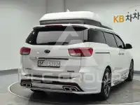 2017 KIA Carnival