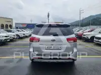 2017 KIA Carnival