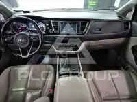 2017 KIA Carnival