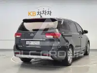 2017 KIA Carnival