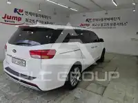 2017 KIA Carnival