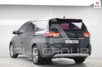 2017 KIA Carnival