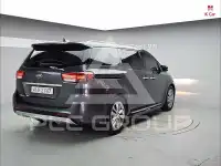 2017 KIA Carnival