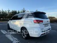 2017 KIA Carnival