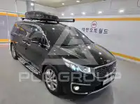 2017 KIA Carnival