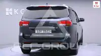 2017 KIA Carnival