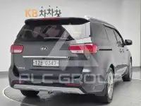 2017 KIA Carnival