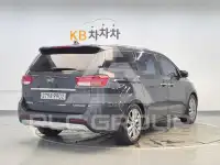 2017 KIA Carnival