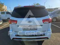 2017 KIA Carnival