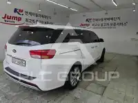 2017 KIA Carnival